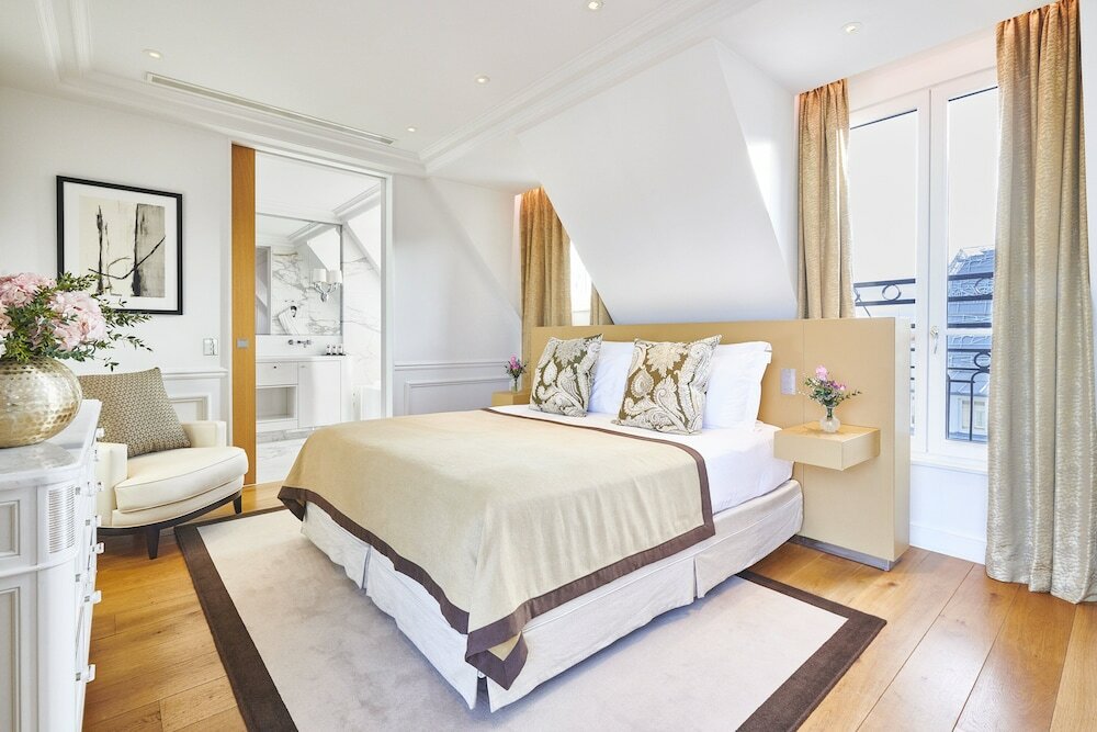 Фото Grand Hotel Du Palais Royal