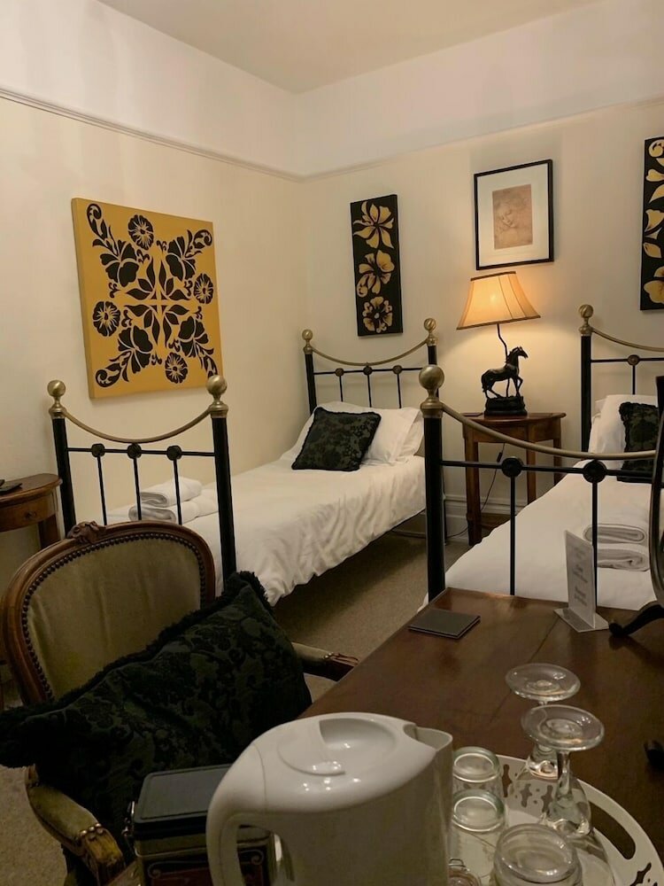 Фото Gothic House