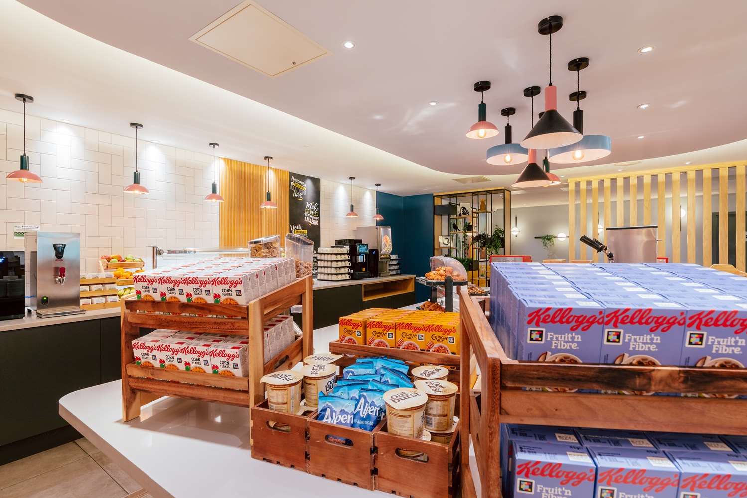 Фото Hampton by Hilton London Park Royal