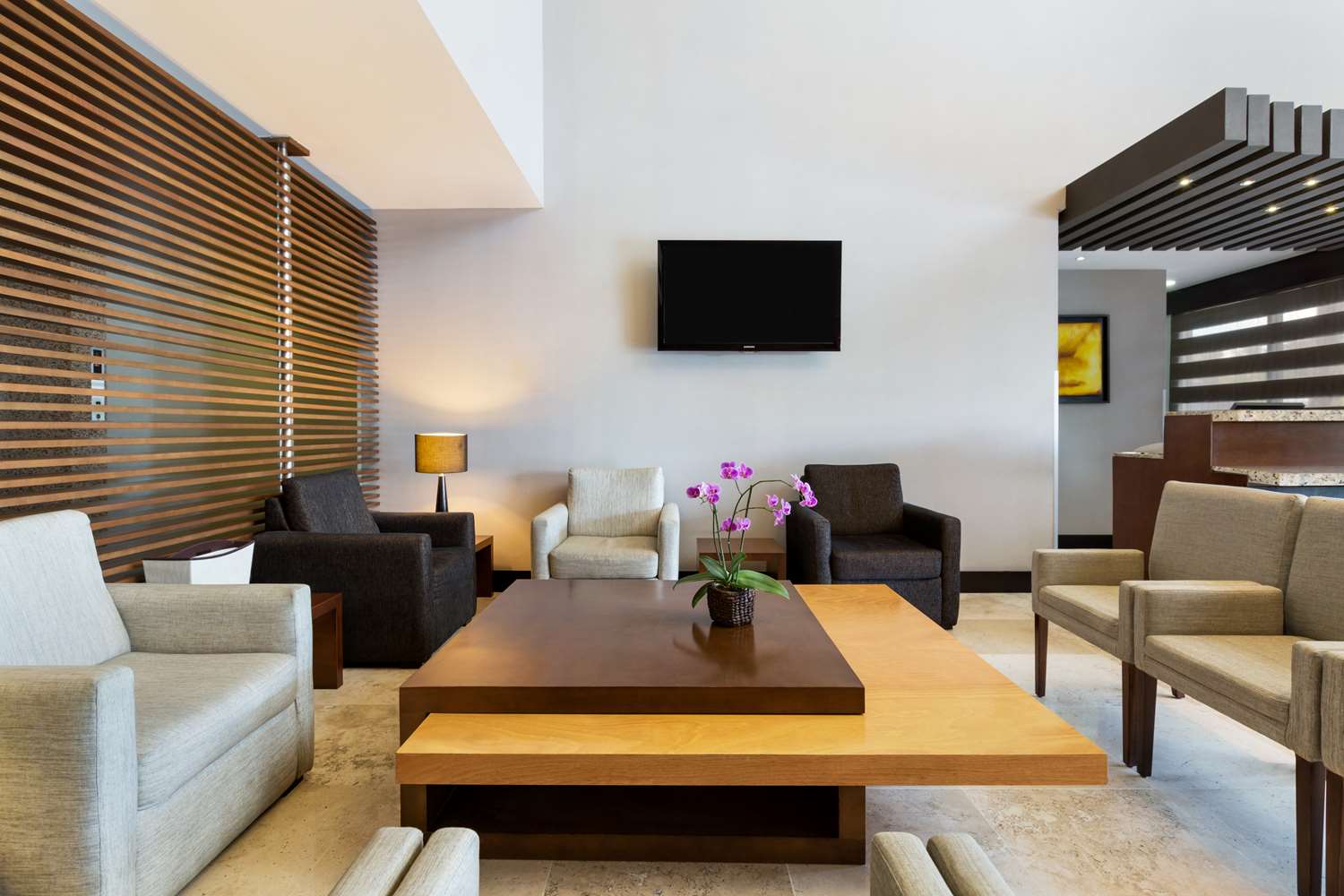 Фото DoubleTree by Hilton Queretaro