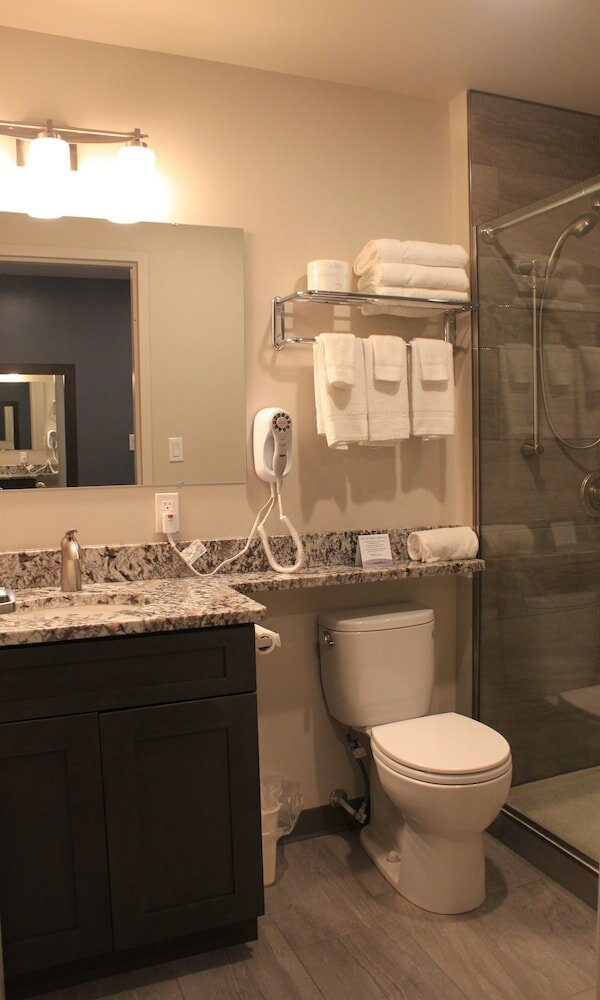 Фото Howard Johnson by Wyndham Thunder Bay