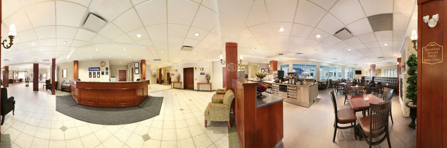 Фото Travelodge by Wyndham Strathmore