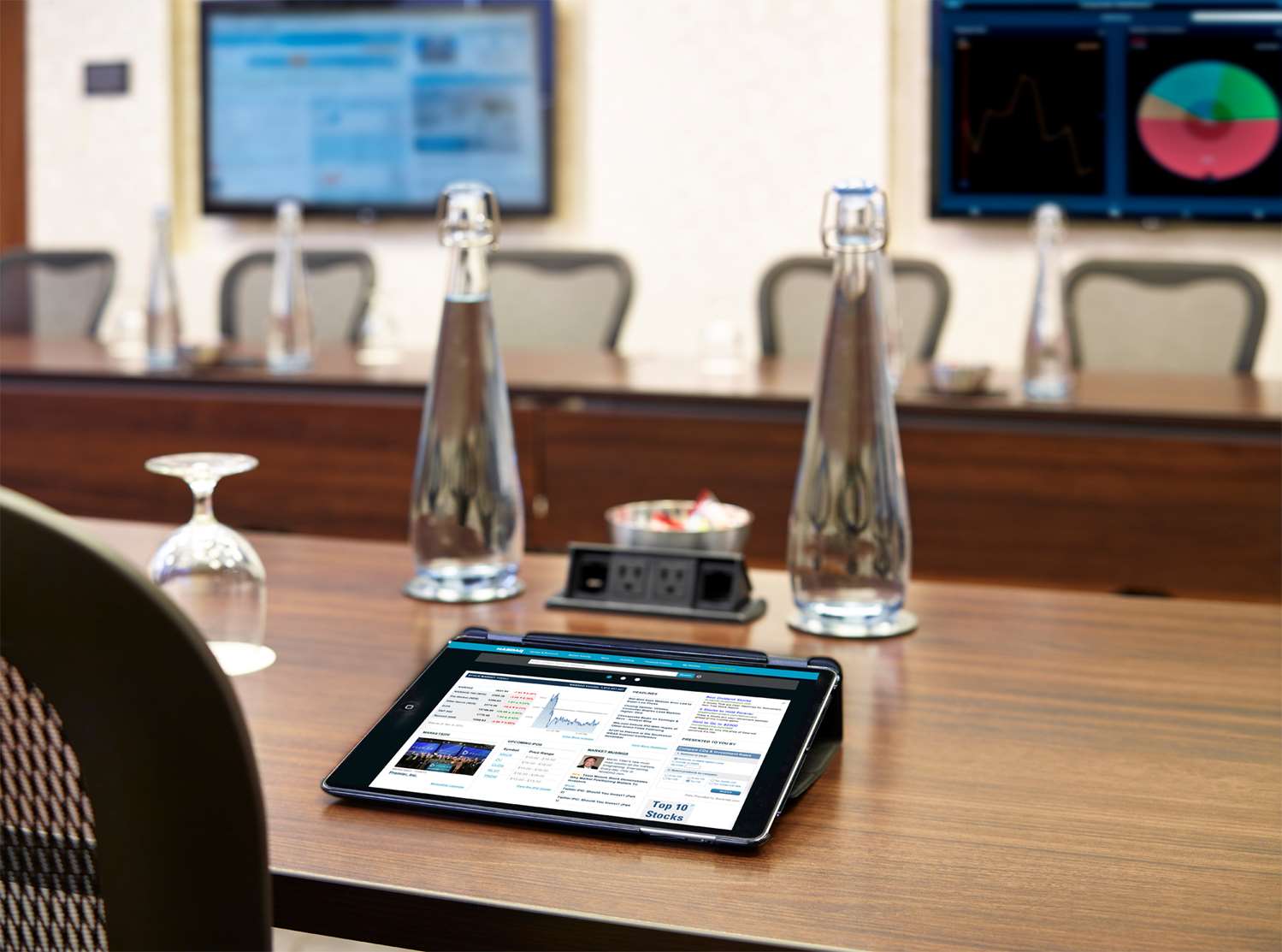 Фото DoubleTree by Hilton Hotel & Conference Centre Regina