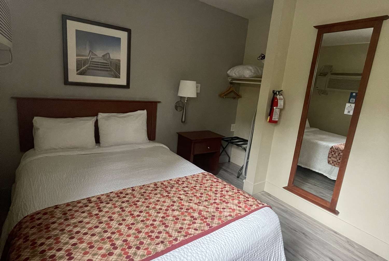 Фото Super 8 by Wyndham Campbellton NB