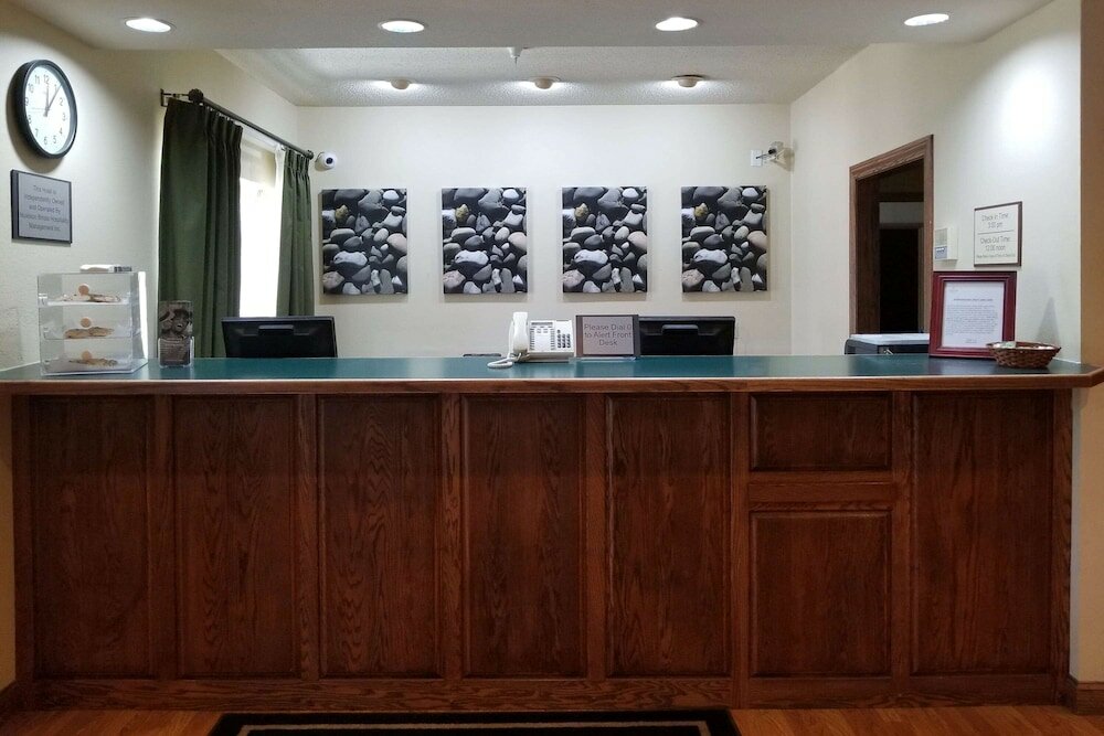 Фото AmericInn by Wyndham Galesburg