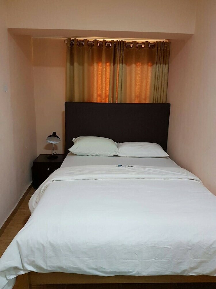 Фото Hillside Gardens