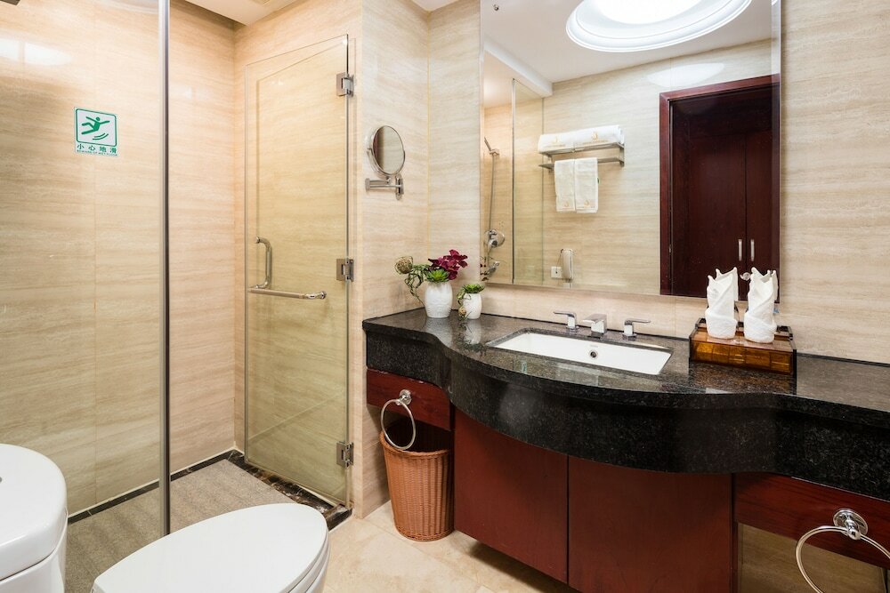 Фото Guangzhou Gorgeous Hotel