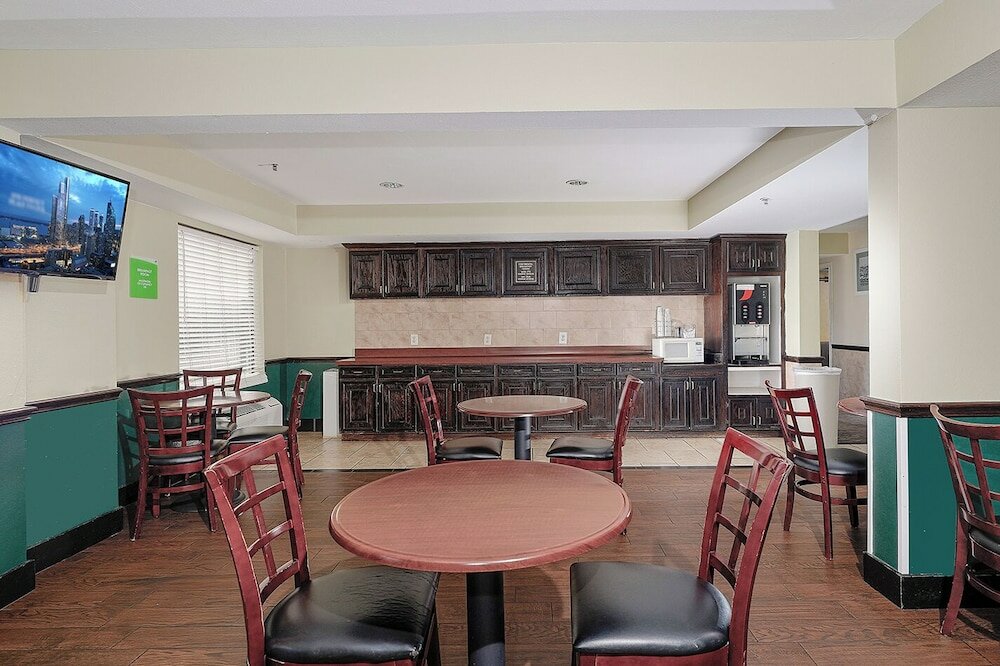 Фото GreenTree Inn Houston Iah Airport