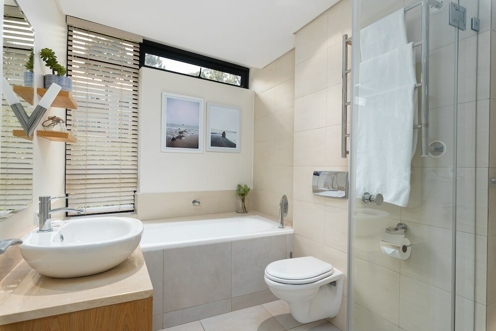 Фото The Glen Apartments