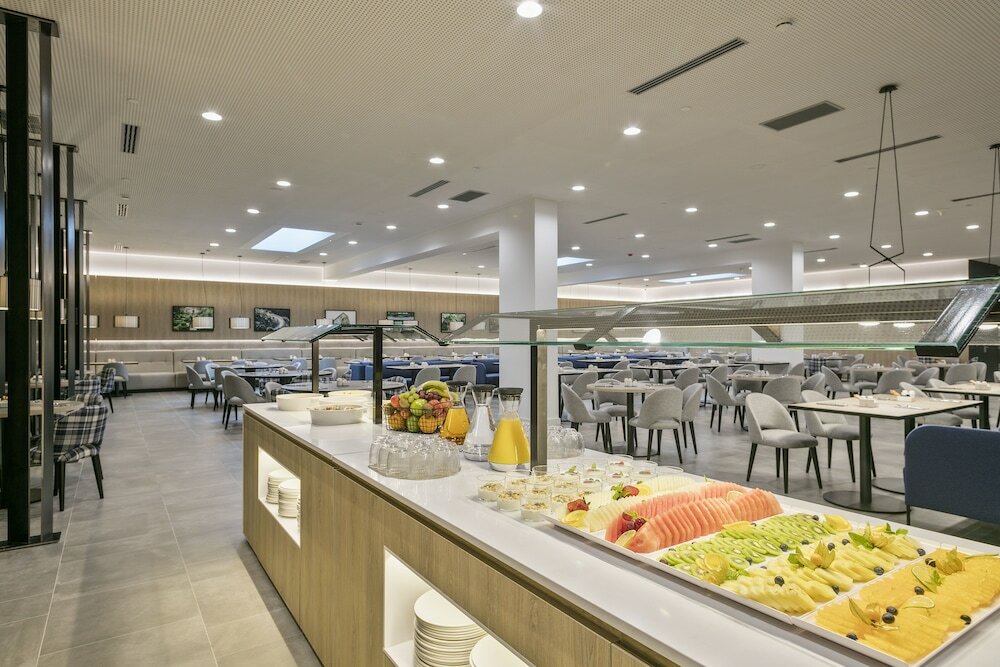 Фото Acta Voraport