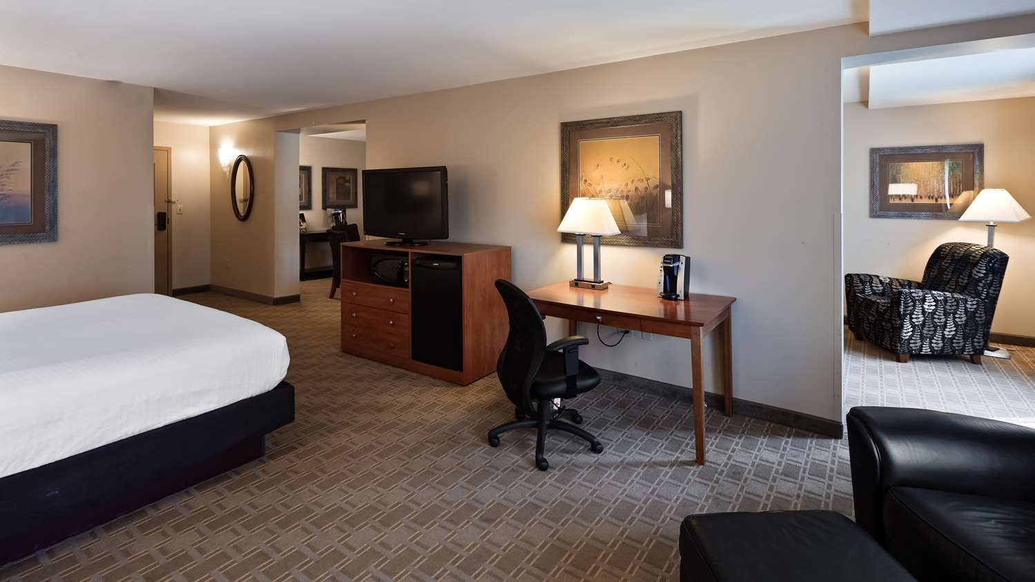 Фото Best Western Plus Bloomington Hotel