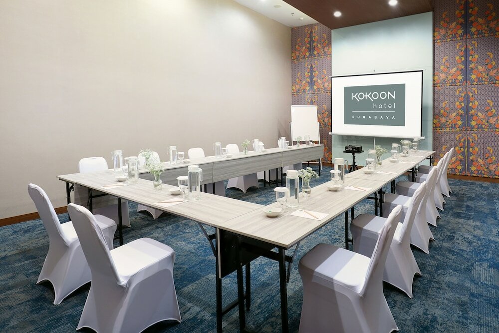 Фото Kokoon Hotel Surabaya