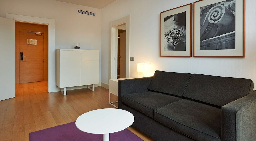 Фото Nh Collection Villa de Bilbao