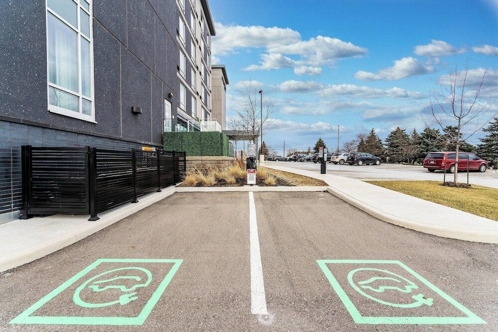 Фото Courtyard by Marriott Burlington