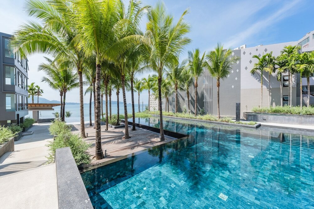 Фото Oceanfront Beach Resort