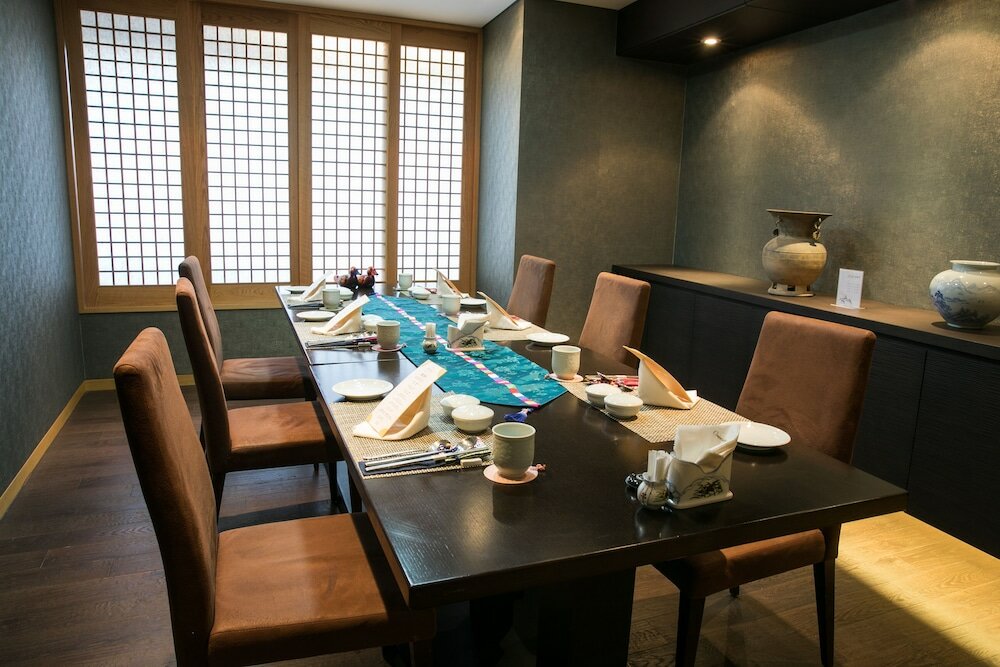 Фото Commodore Hotel Busan