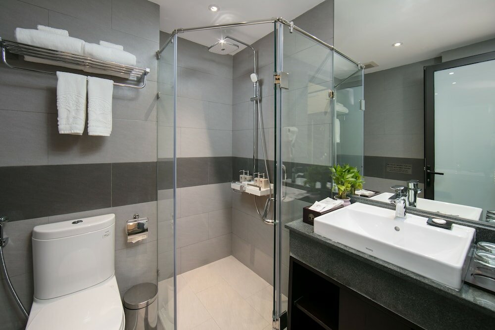 Фото Hanoi Fiesta Hotel & SPA