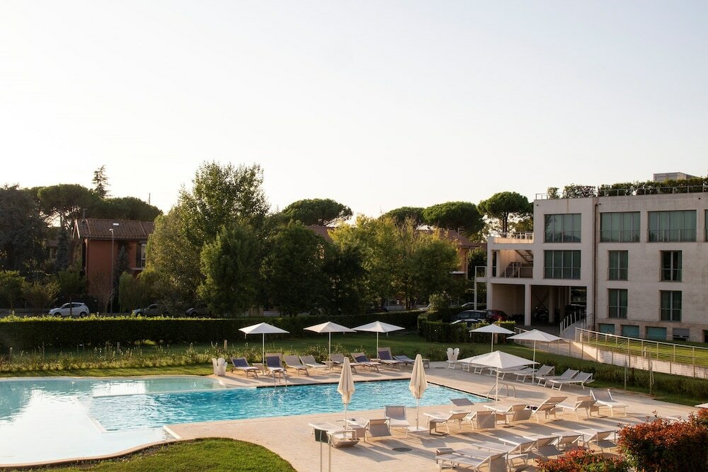 Фото Pisa Hotel Tower Plaza