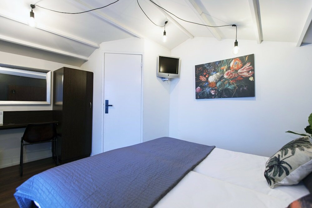 Фото Quentin England Hotel