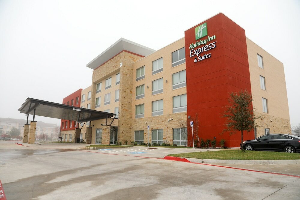 Фото Holiday Inn Express And Suites Forney, an Ihg Hotel