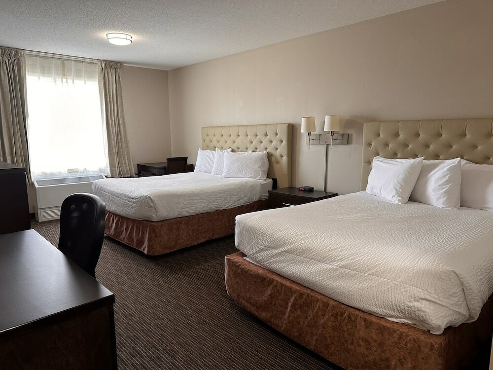 Фото Ramada by Wyndham Estevan