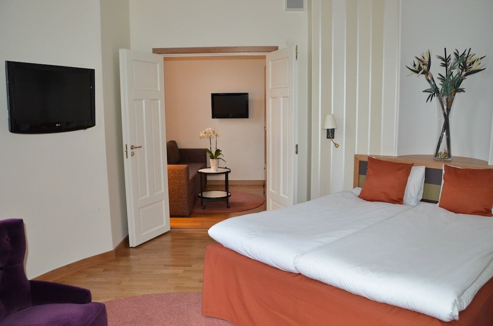 Фото Elite Hotel Adlon