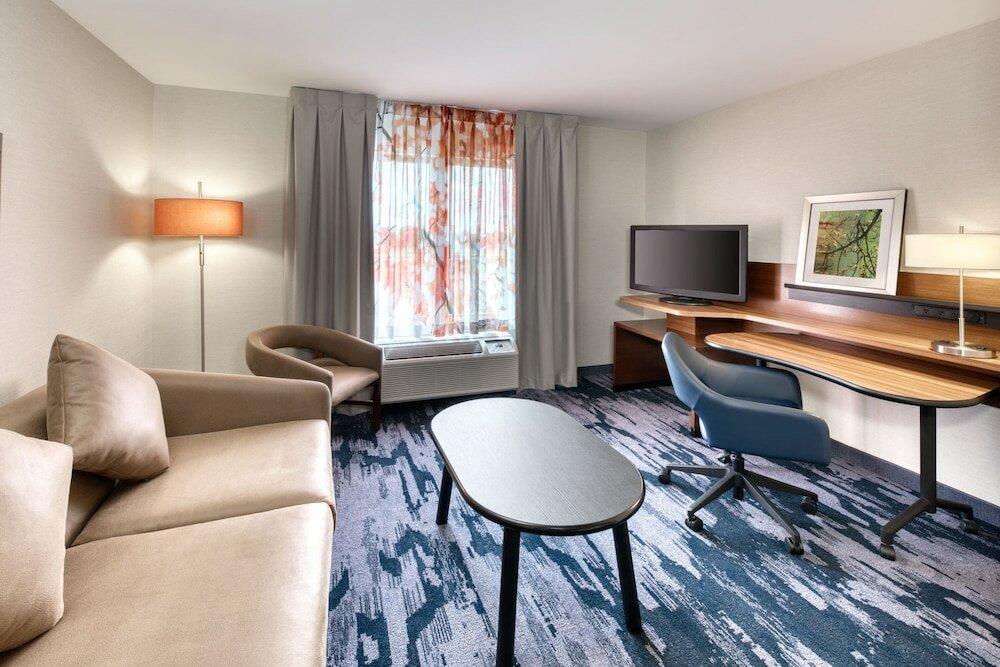 Фото Fairfield Inn & Suites by Marriott Moncton