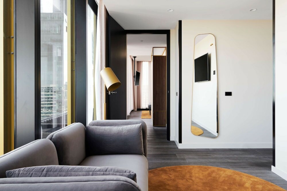 Фото Quincy Hotel Melbourne