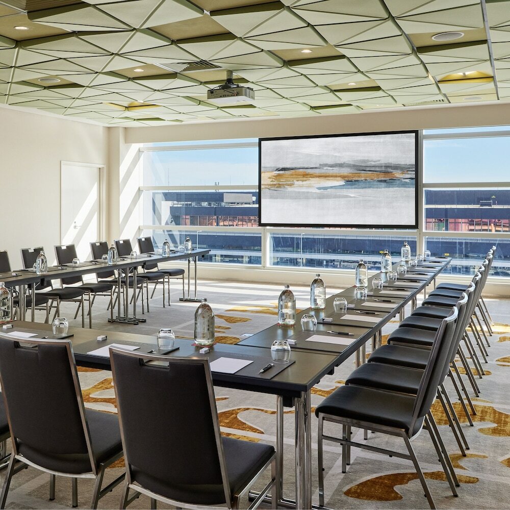 Фото Parkroyal Melbourne Airport