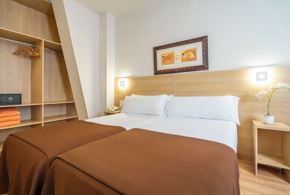 Фото Hotel Glories