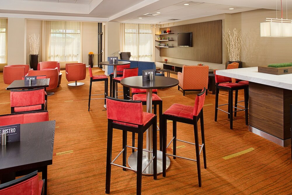 Фото Courtyard by Marriott Sacramento Midtown