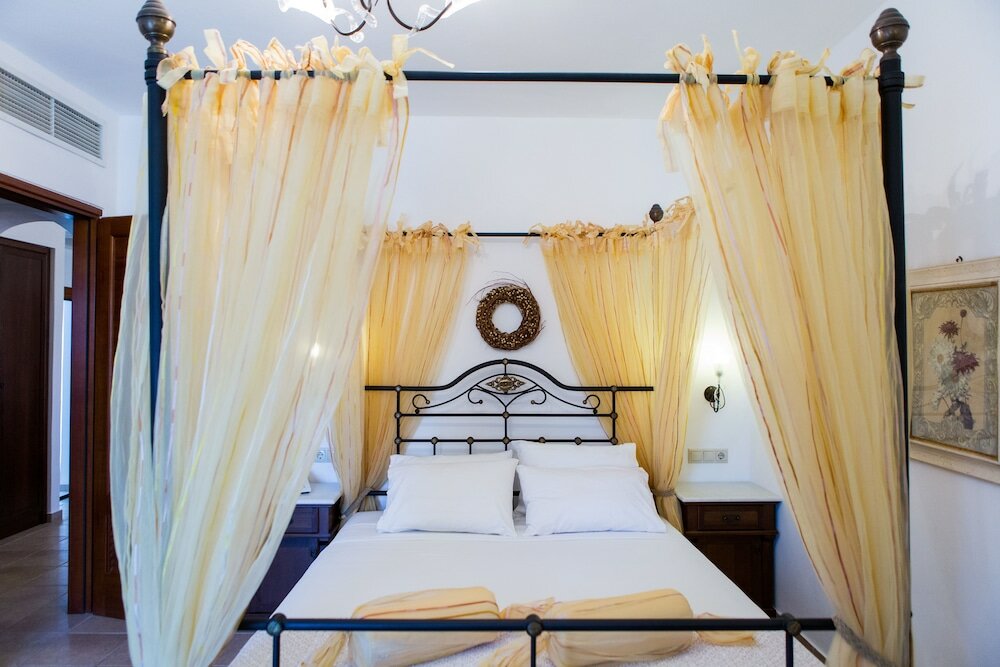 Фото Plaza Beach Hotel