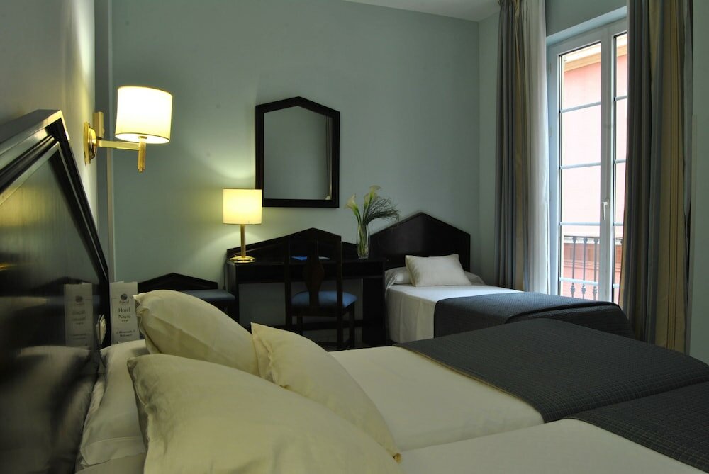 Фото Hotel Porcel Navas