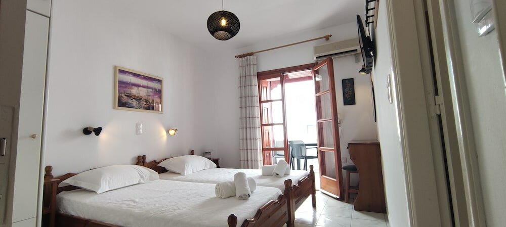 Фото Kapetanos Rooms