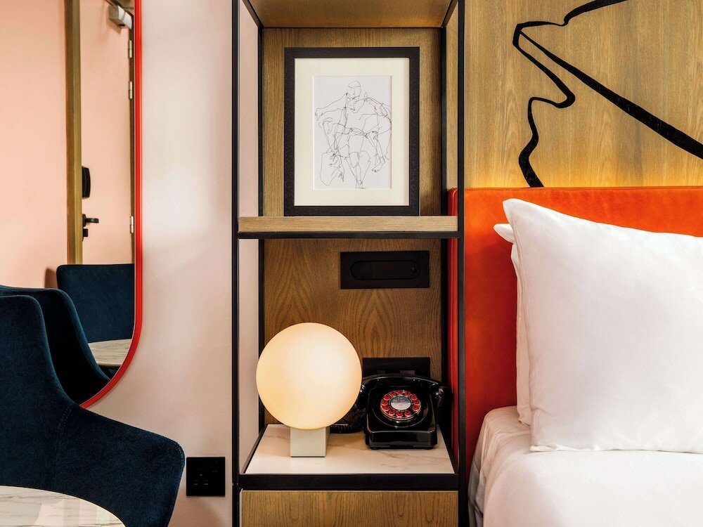 Фото Ibis Styles Edinburgh Centre St Andrew Square