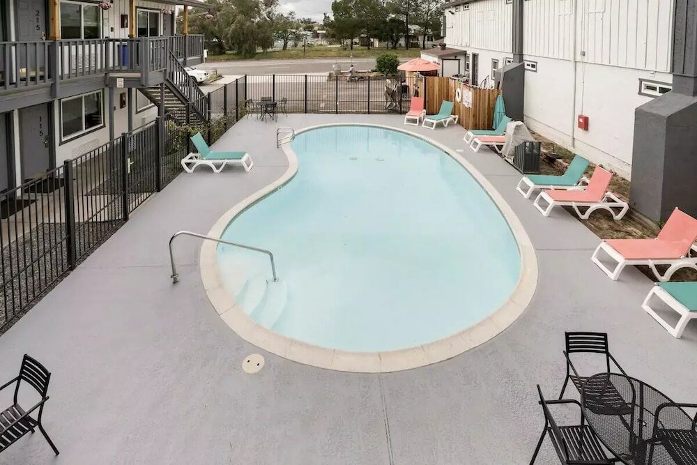 Фото Ramona Valley Inn