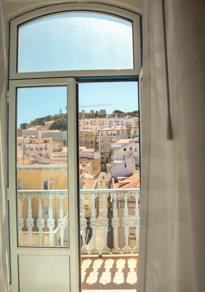 Фото Grande Pensão Alcobia