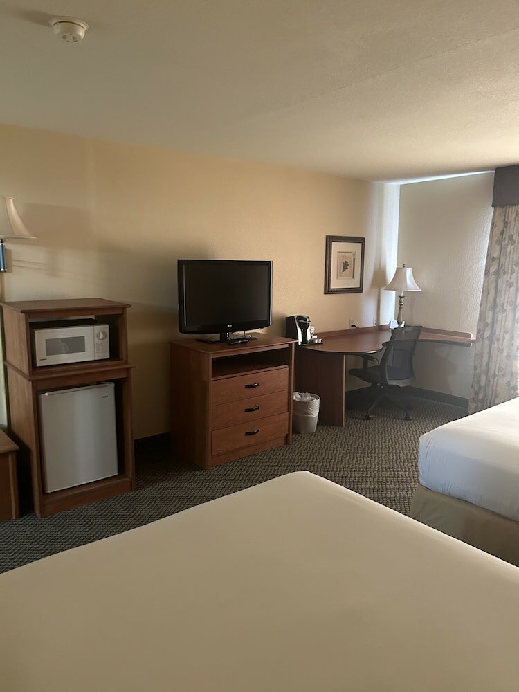 Фото Holiday Inn Express Las Vegas-Nellis, an Ihg Hotel