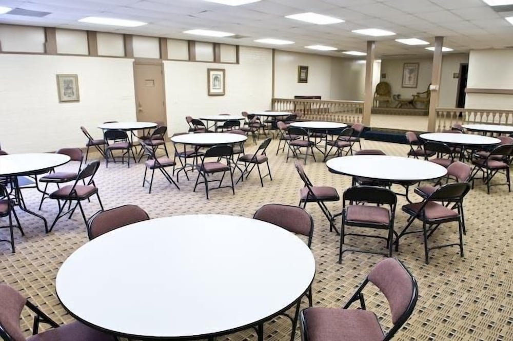 Фото Guest Lodge Pageland