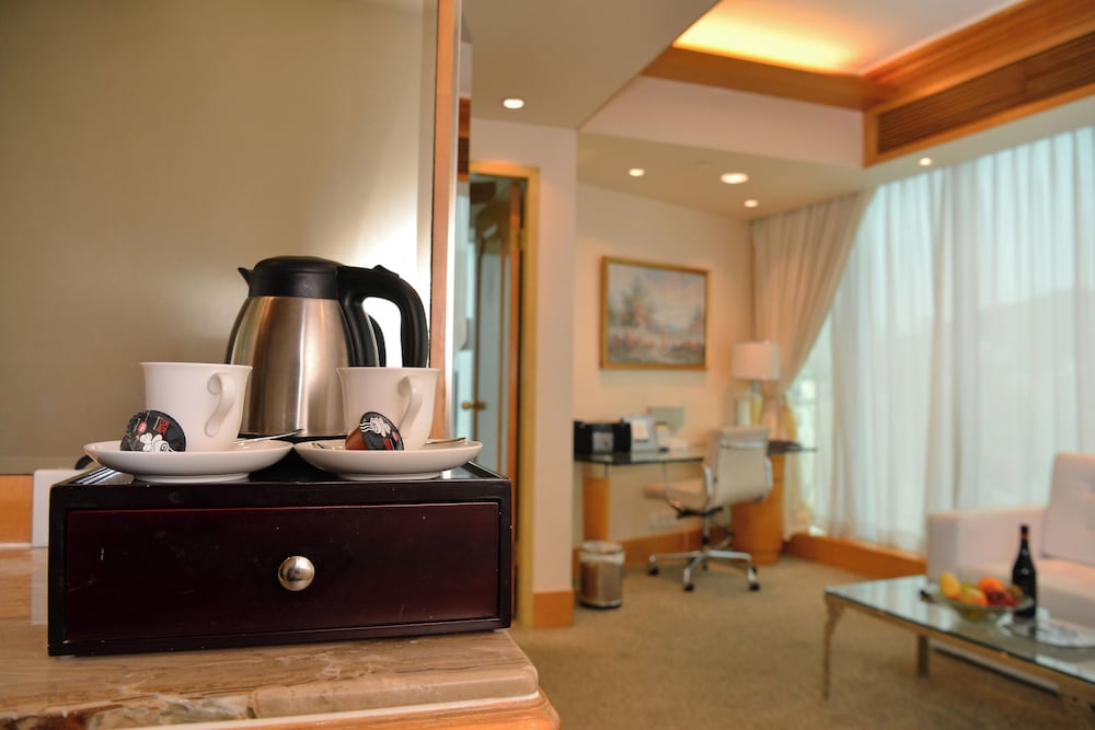 Фото Regal Hongkong Hotel