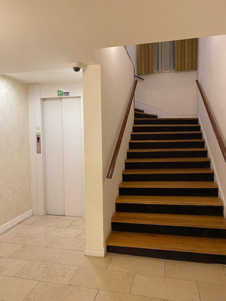 Фото At The Old Lady