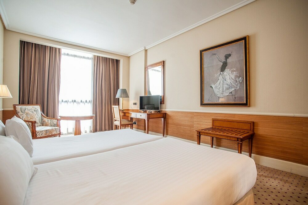 Фото Hotel Valladolid Recoletos