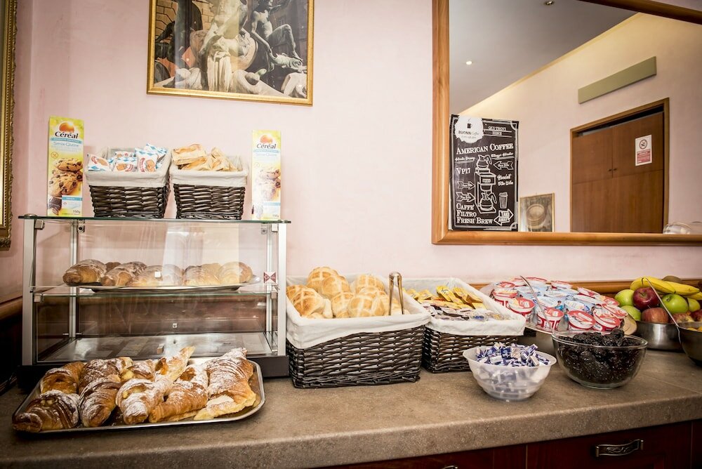 Фото Hotel Emmaus