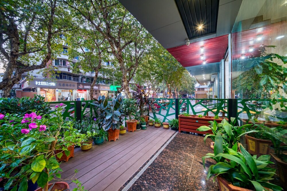 Фото Hangzhou Bokai Westlake Hotel