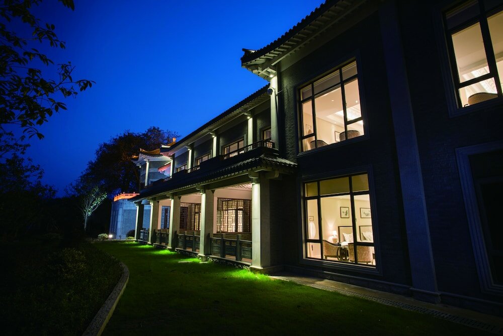 Фото West Lake State Guest House