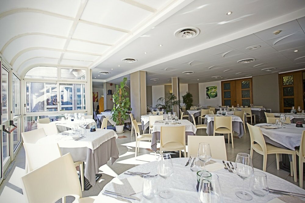 Фото Hotel Bel 3