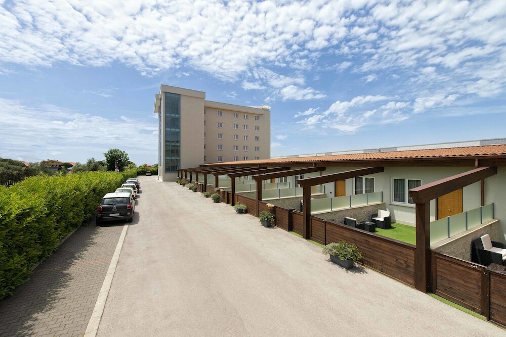 Фото Simon Hotel