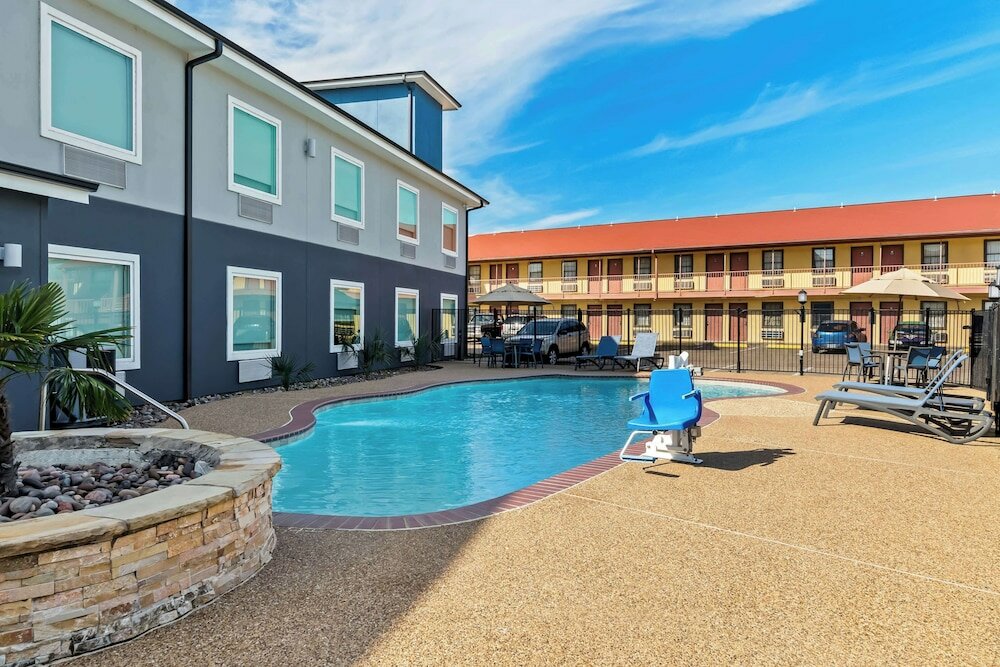 Фото Best Western Executive Inn