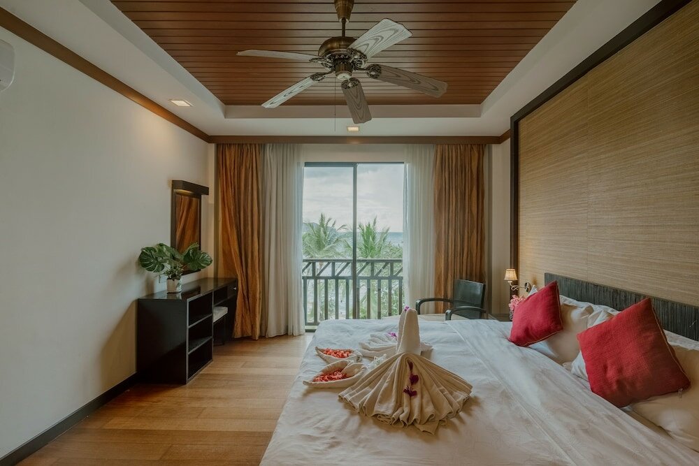 Фото Borneo Beach Villa & Suite