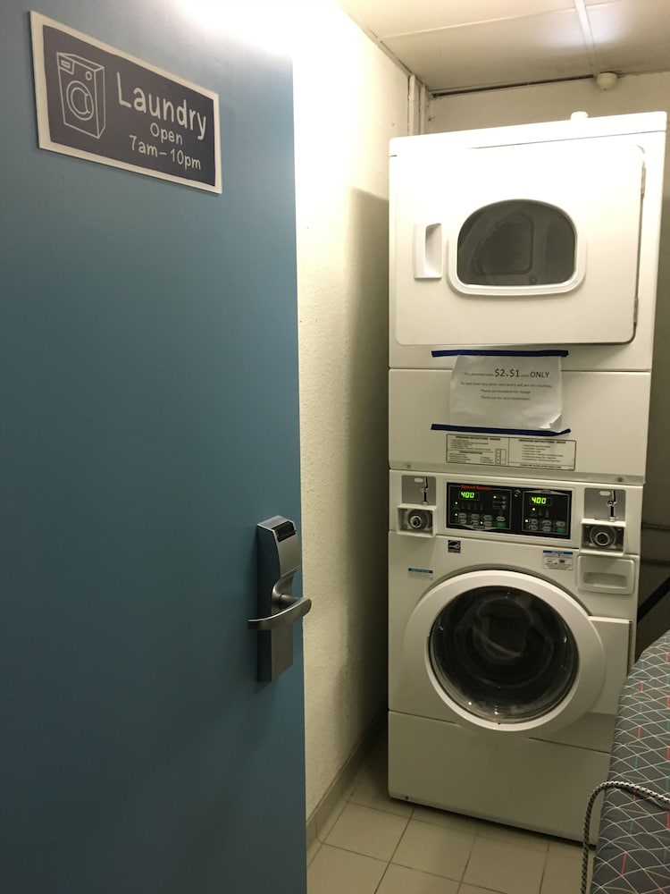 Фото ibis budget St Peters